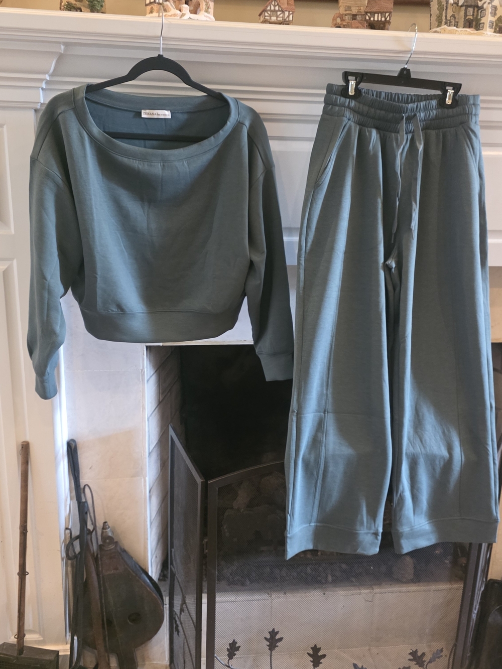 Zenana Outfitters Dusty Teal Wide-Leg Sweatpants & Cropped Sweatshirt SCUBA Set